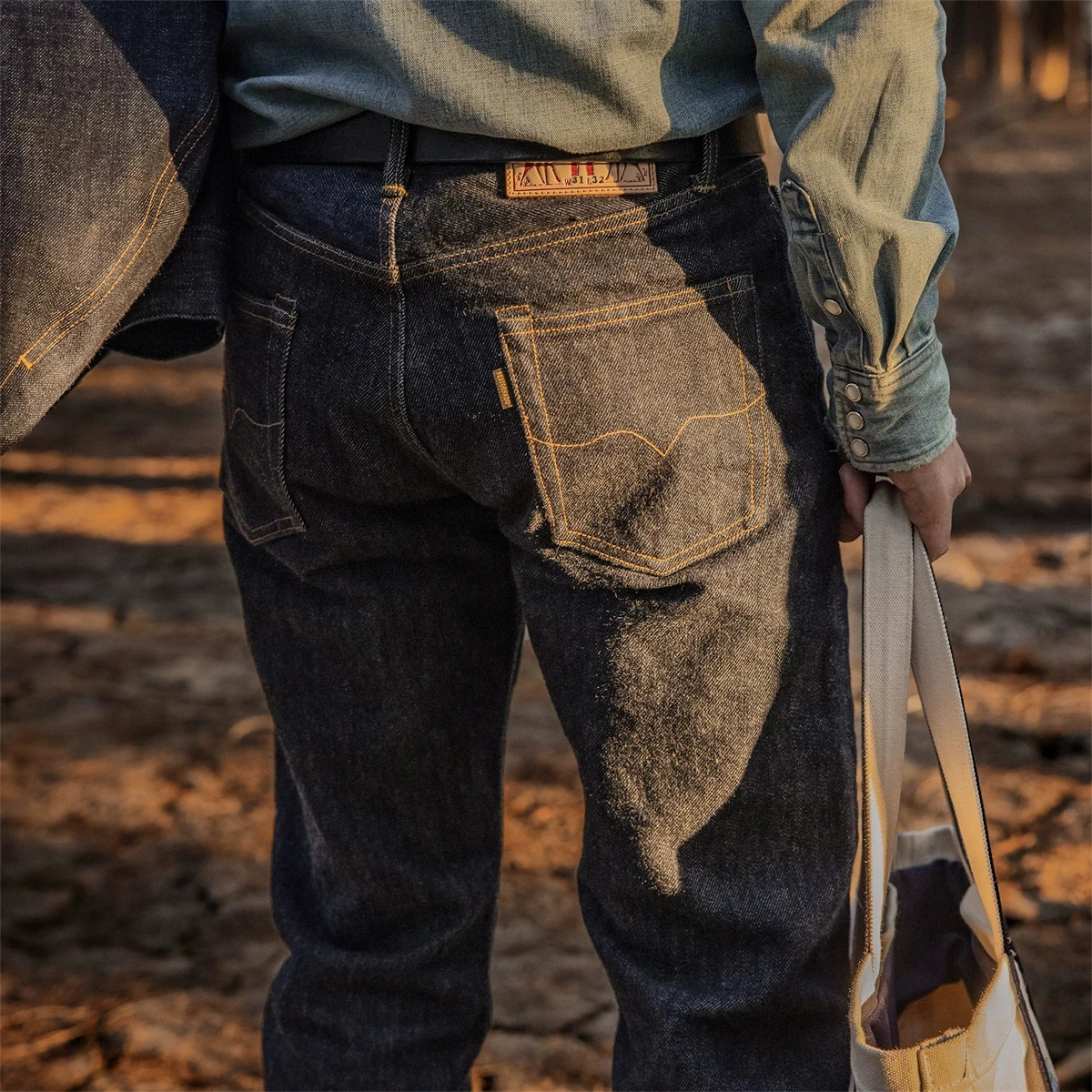 Red Tornado NOIR 21oz Selvedge - Levis Jeans 501 recension och pris